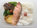 20180405鮭弁当.jpg